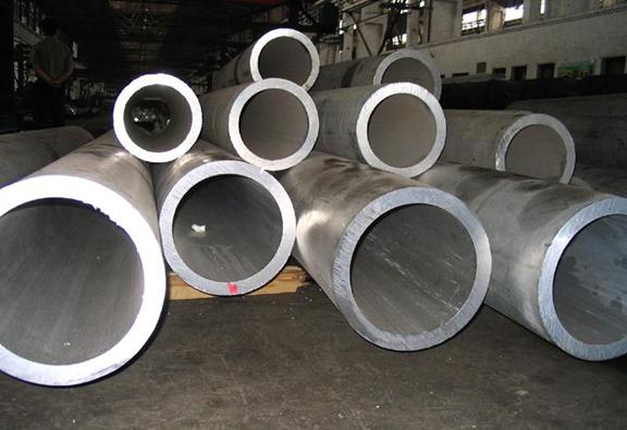 山東（dōng）大口徑無縫鋼管