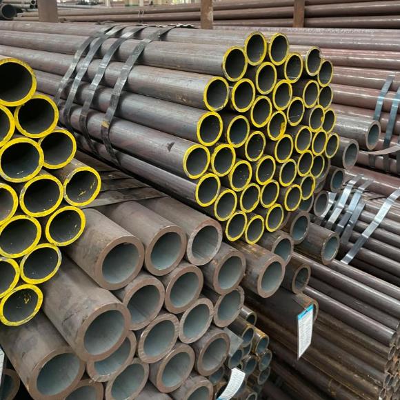 合金無縫（féng）鋼管廠家直（zhí）銷商